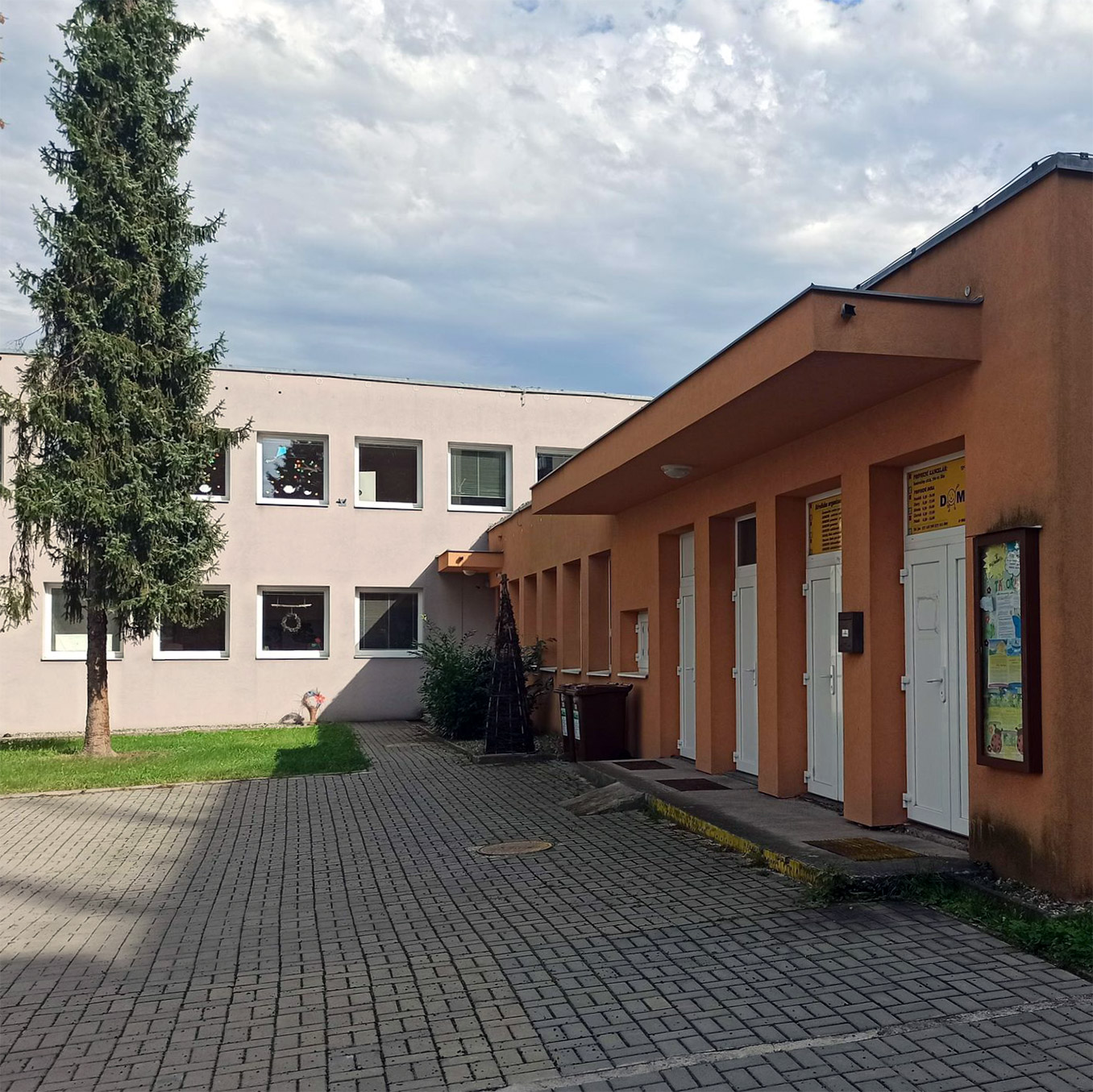 MŠ Potoky exteriér